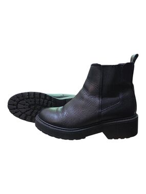 Steve Madden Black Leather Platform Chelsea Booties